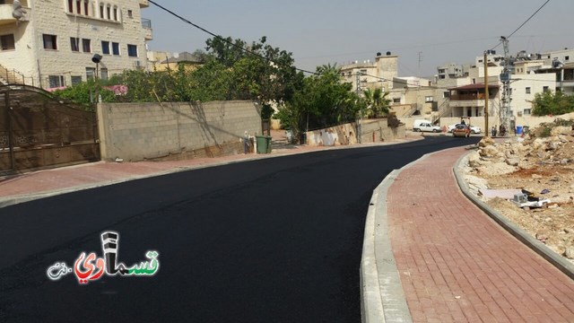  فيديو : من ايطاليا الى كفرقاسم ..رئيس البلدية المحامي عادل بدير يشرف على تزفيت الحي الجنوبي لمدرسة ابن خلدون 